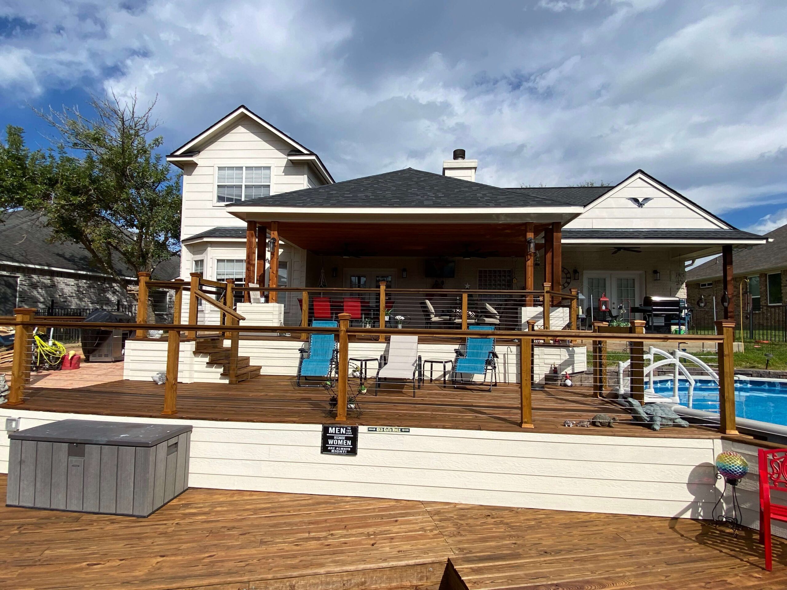 Increasing the Value of Your Home with a Custom Deck
