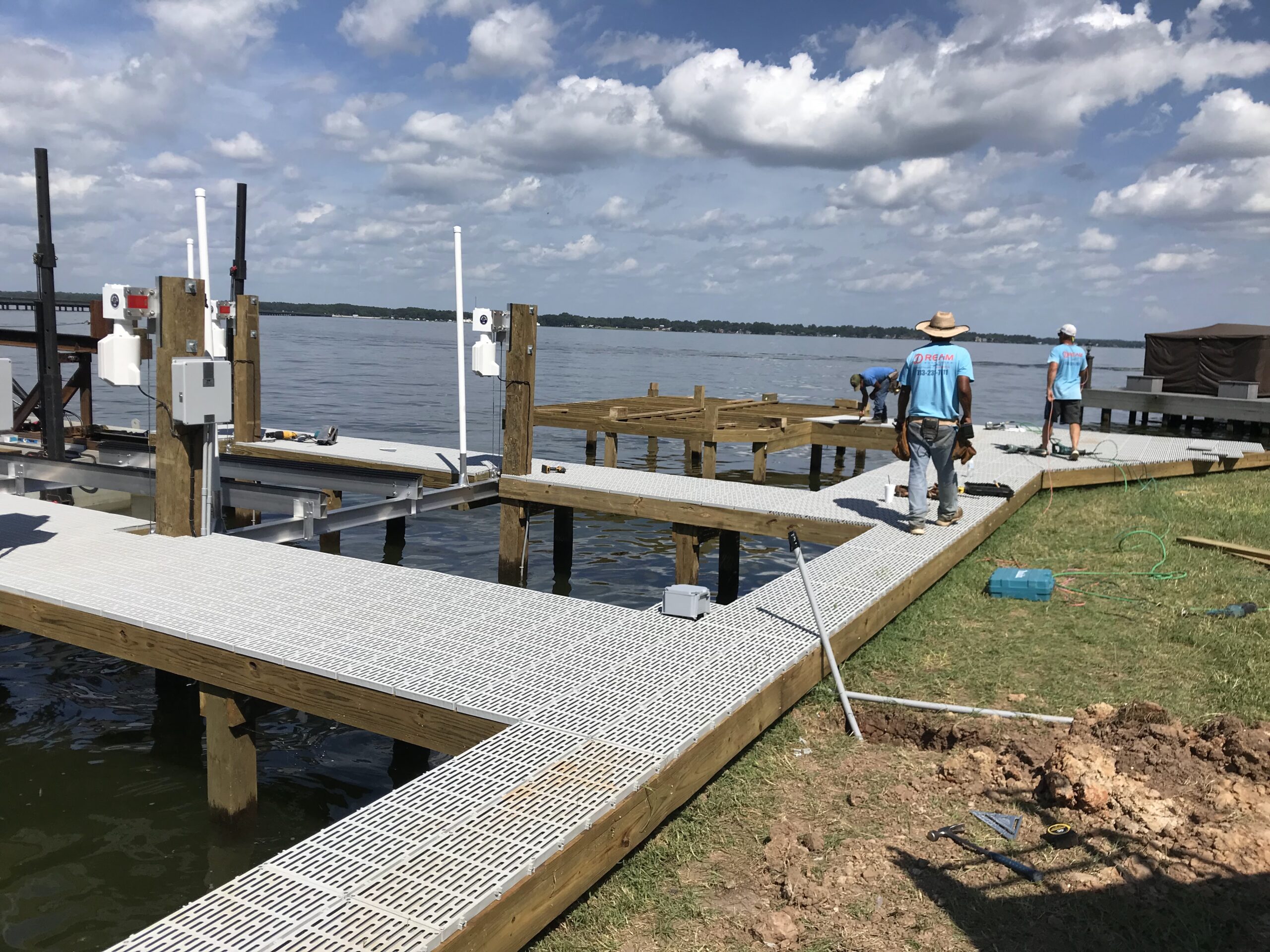 Bulkhead construction